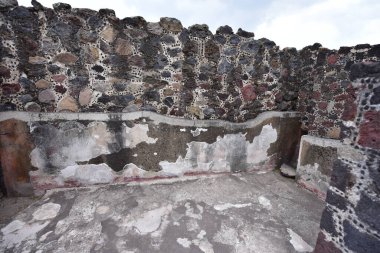 Ciudadela (Citadel) Teotihuacan.Teotihuacan, Teotihuacan 'ın tam merkezinde yer alan ve şehir planının bir parçası olan yaklaşık 17 dönümlük bir alana sahip büyük bir meydandır.. 