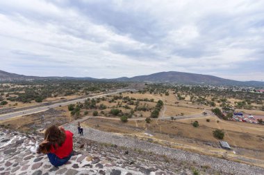 Teotihuacn Piramidi 'nden bakıldığında, 