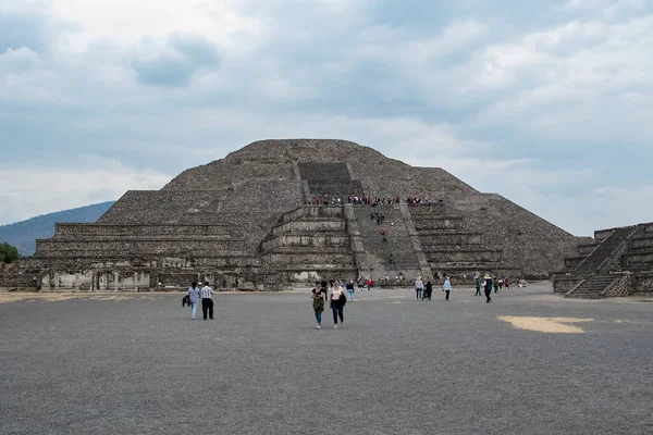 Pirâmide Lua Segunda Maior Construção Cidade Teotihuacan Erguida Acima Uma — Fotografia de Stock