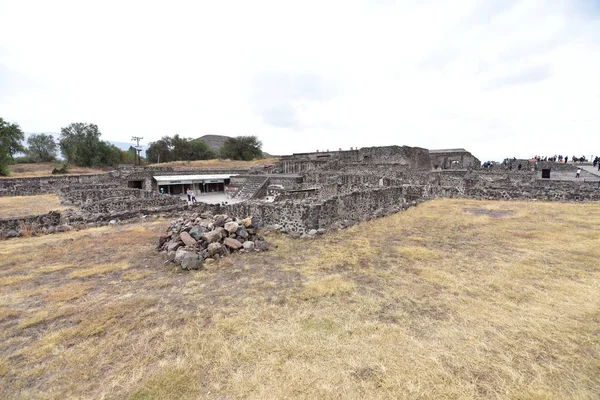ซาเวล Citadel Teotihuacan เหล ยมจ สขนาดใหญ อบส บเจ ดเอเคอร งอย — ภาพถ่ายสต็อก
