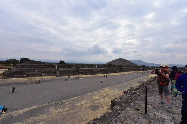 Boulevard Des Morts Teotihuacanles Principaux Monuments Des Villes Teotihuacan Sont — Photo