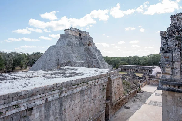 Pirámide Del Mago Una Pirámide Mesoamericana Ubicada Antigua Ciudad Precolombina —  Fotos de Stock