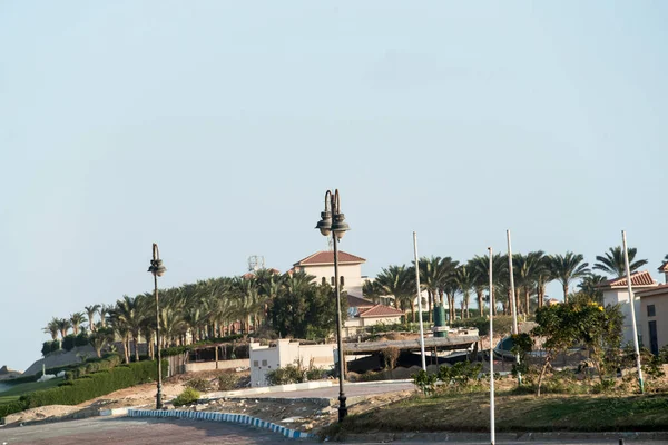 胡尔干达 埃及胡尔干达的建筑是红海沿岸的一个前渔村 自20世纪80年代以来已成为埃及重要的旅游中心 Hurghada将自己装扮成一系列东方风格的酒店 — 图库照片