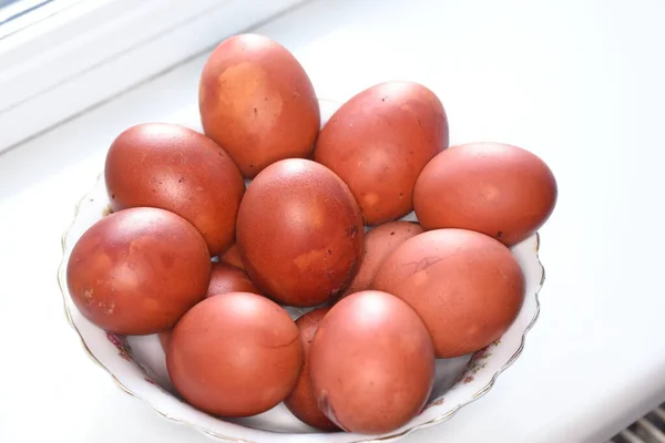 Органічна Курка Яйця Природно Намальована Цибулинному Листі Відповідно Традиції Румунських — стокове фото