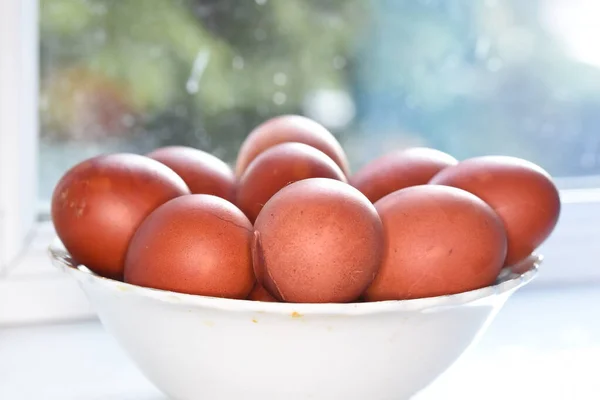 Органічна Курка Яйця Природно Намальована Цибулинному Листі Відповідно Традиції Румунських — стокове фото