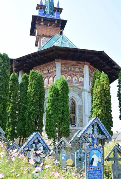 Румынская Православная Церковь Спны Узкой Башней Характерной Церквей Марамуре Крышки — стоковое фото