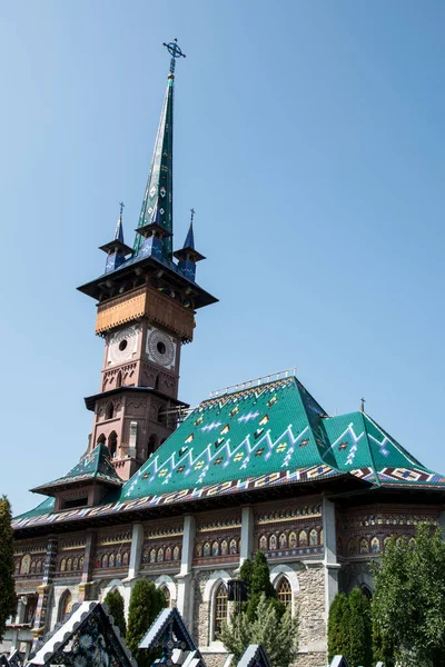 Église Orthodoxe Roumaine Spna Avec Une Tour Mince Spécifique Aux — Photo