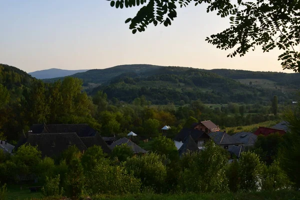 Pohled Údolí Iza Historických Maramures Krajinou Níž Ticho Dopoledne Zelená — Stock fotografie