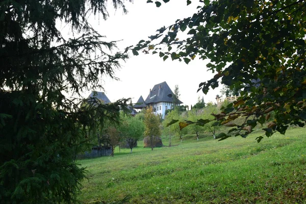 Ortodoxní Klášter Brsany Klášterní Komplex Který Hostí Přírodním Prostoru Jemuž — Stock fotografie