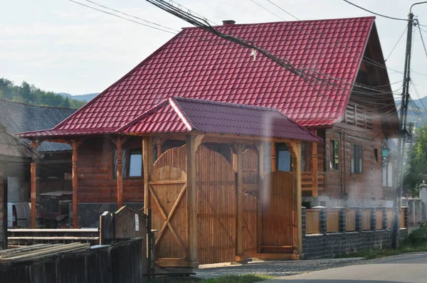 Puerta Maramures Construida Madera Roble Generalmente Sobre Menos Tres Pilares —  Fotos de Stock