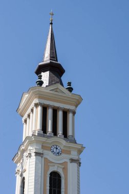 Radna 'lı Aziz Mary Manastırı, Küçük Bazilika, Lipova, Arad, mimari ayrıntılar Roma Katolik tarikatına aittir. 1992 'de Papa 2. John Paul manastıra küçük bazilika ünvanını verdi.