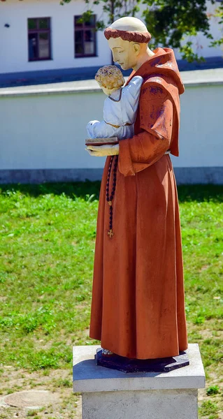 Estátuas Mosteiro Católico Santa Maria Radna Estátuas Representam Santos Culto — Fotografia de Stock