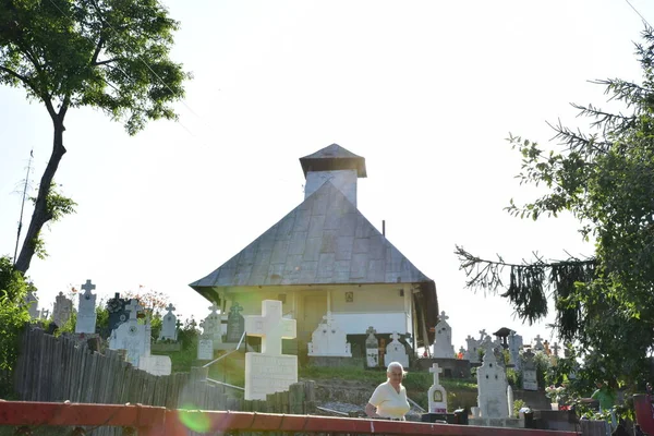 Die Holzkirche Von Novaci Foreign Wurde Auf Dem Fundament Der — Stockfoto