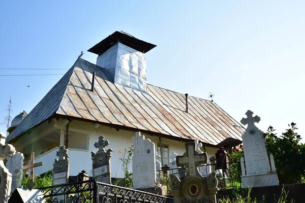 Die Holzkirche Von Novaci Foreign Wurde Auf Dem Fundament Der — Stockfoto