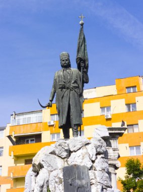 1821 Devrimi 'nin lideri, Pandurlar' ın lideri ve Eflak 'ın Lordu. Gorj ilçesinin Vladimir köyünde doğdu. 