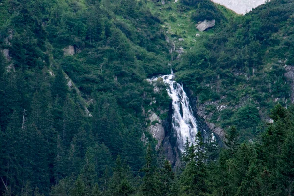 Wodospad Balea Zwany Także Krzykaczem Balei Znajduje Się Górach Fagaras — Zdjęcie stockowe