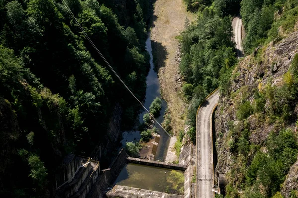 Der Transfagarasan Flussabwärts Des Vidraru Sees Beherbergt Reservate Mit Verschiedenen — Stockfoto