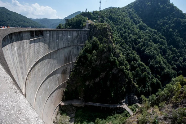 Vidraru Dam Het Fagaras Gebergte Gebouwd Tussen Pleaa Vidraru Hellingen — Stockfoto