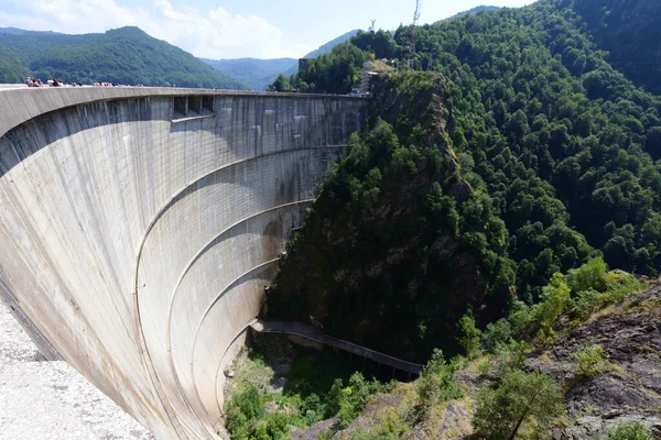 Vidraru Dam Het Fagaras Gebergte Gebouwd Tussen Pleaa Vidraru Hellingen — Stockfoto