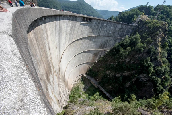 Vidraru Dam Het Fagaras Gebergte Gebouwd Tussen Pleaa Vidraru Hellingen — Stockfoto