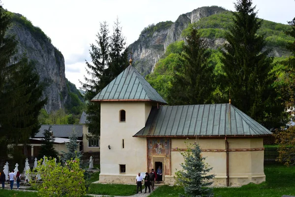 Diseased Church Polovragi Monastery Dedicated Saint Nicholas Built 1736 Enclosure — Stock Photo, Image