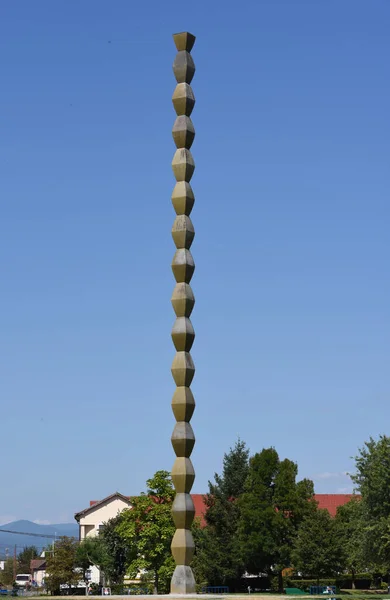 Nekonečný Sloup Nebo Nekonečný Sloup Stylizací Pohřebních Sloupů Specifických Pro — Stock fotografie