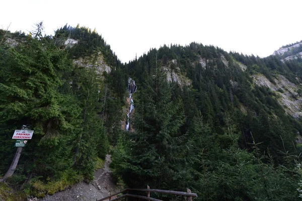 Cachoeira Cavalos Localizada Uma Altitude 1300M Parque Nacional Das Montanhas — Fotografia de Stock