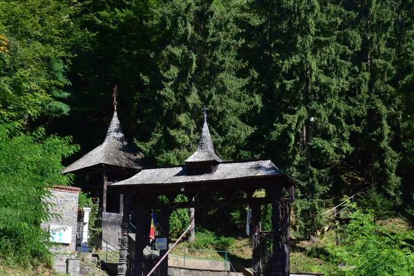 Maramures Gate Built Oak Wood Fixed Three Pillars Carved Different — Stock Photo, Image