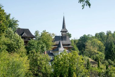 Saint Ana Manastırı, Rohia, 10 yaşında ölen kızı Anua adına manastırı inşa eden rahip Nicolae Gherman tarafından Lpuului 'de bulunan bir Ortodoks ibadethanesidir.