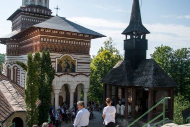 Saint Ana Manastırı, Rohia, 10 yaşında ölen kızı Anua adına manastırı inşa eden rahip Nicolae Gherman tarafından Lpuului 'de bulunan bir Ortodoks ibadethanesidir.