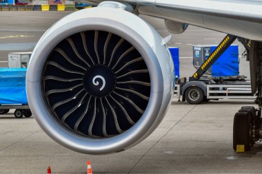 Uçak motorunun motorunu kapat