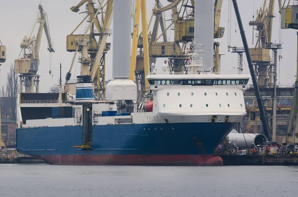 Shipyard Корабель Тлі Промислової Інфраструктури — стокове фото