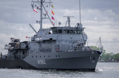 BATI POLİTAN - POLAND - 2021 Bir Alman savaş gemisi limandan denize açılıyor.