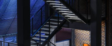 CITYSCAPE - Renkli ışıklandırmalı çelik merdivenler