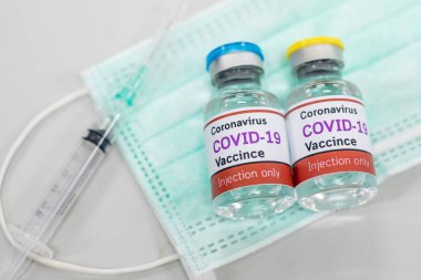 Laboratuvarda Coronavirus aşısı COVID-19 'un geliştirilmesi ve üretilmesi. Laboratuvarda Covid-19 aşısı.)