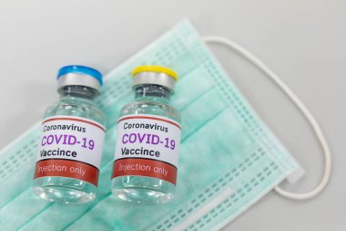 Laboratuvarda Coronavirus aşısı COVID-19 'un geliştirilmesi ve üretilmesi. Laboratuvarda Covid-19 aşısı.)