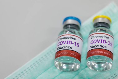Laboratuvarda Coronavirus aşısı COVID-19 'un geliştirilmesi ve üretilmesi. Laboratuvarda Covid-19 aşısı.)