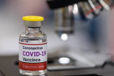 Laboratuvarda Coronavirus aşısı COVID-19 'un geliştirilmesi ve üretilmesi. Laboratuvarda Covid-19 aşısı.)