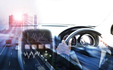  Ulaşım konsepti, ithalat, ihracat lojistik sanayi, büyük konteynırlı bir kamyon.