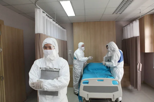Covid Concept People Wearing Mask Protect Cough Covid Virus Outbreak — Stock Photo, Image