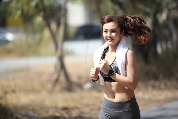 Corredor Mujer Corriendo Aire Libre Entrenando Para Correr Maratón Hermoso — Foto de Stock