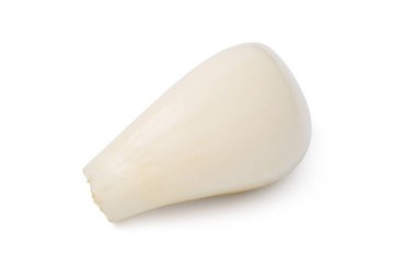 Beyaz arka planda taze sarımsaklı karanfil. kırpma yolu.