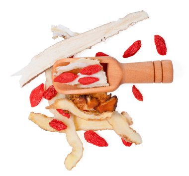 İzole edilmiş Çin ilaçları. Geleneksel Çin Tıbbı 'nda kullanılan bitkisel tonik formülün doğal ham maddeleri. kırpma yolu ile.