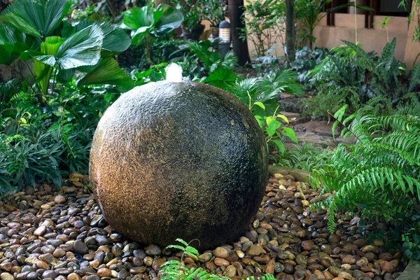 Allée Pierre Dans Jardin Images De Stock Libres De Droits