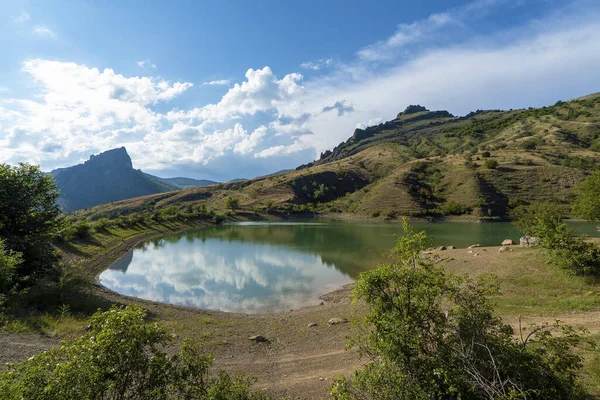 Lago Montaña Crimea Mount Khaturlanyn Burun Pueblo Mezhdurechye — Foto de Stock