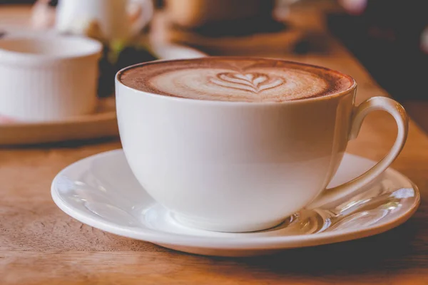 Kafede Bir Fincan Kahve — Stok fotoğraf