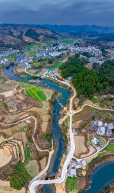Pingtang County, Guizhou, Çin 'deki Karst nehri manzarası
