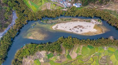 Çin 'in Guizhou eyaletindeki Jiacha Sahne Bölgesi Kış Manzarası