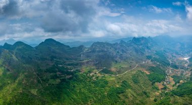 Longji Sky Road scenery in Liuzhi Special District, Guizhou, China