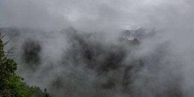 Dushan County, Guizhou, Çin 'deki Karst manzarası